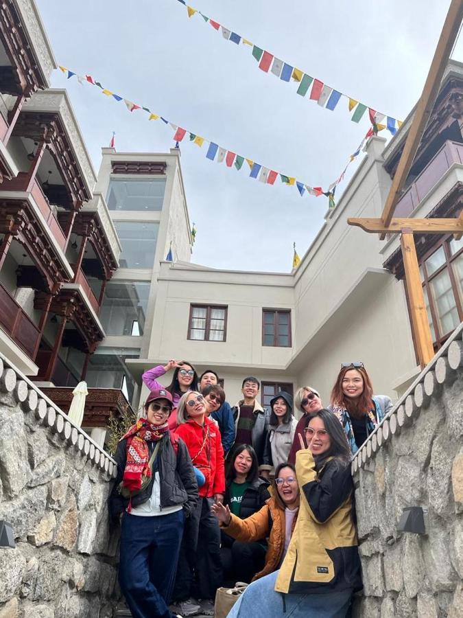 Готель Ashoka Ladakh Лех Екстер'єр фото